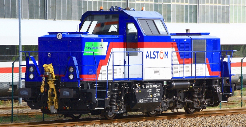 1002 019-0 Hybridlokomotive Alstom H3 (Akku-Diesel) am 12.9.2018 Berlin, Warschauer Str.