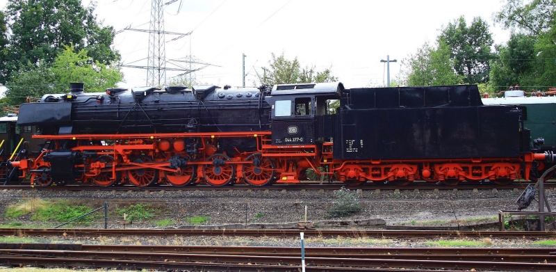 044 377-0 am 22.9.2018 im Eisenbahnmuseum Bochum-Dahlhausen